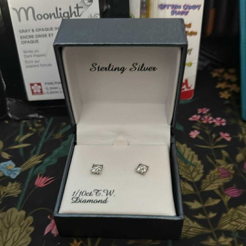 Sterling Silver Diamond studs - 1/10 CT TW - NEW
